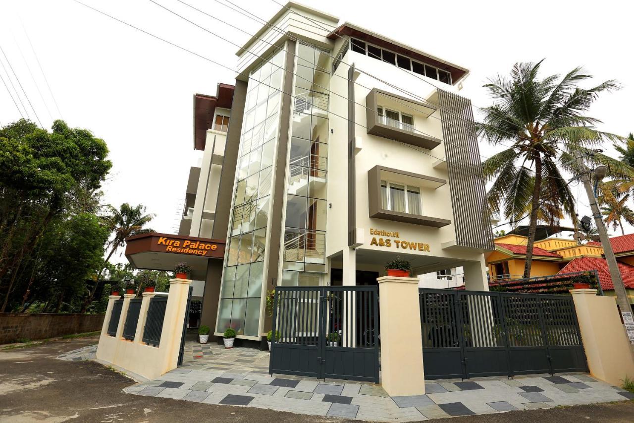 Kira Palace Residency Hotel Ernakulam Exterior foto
