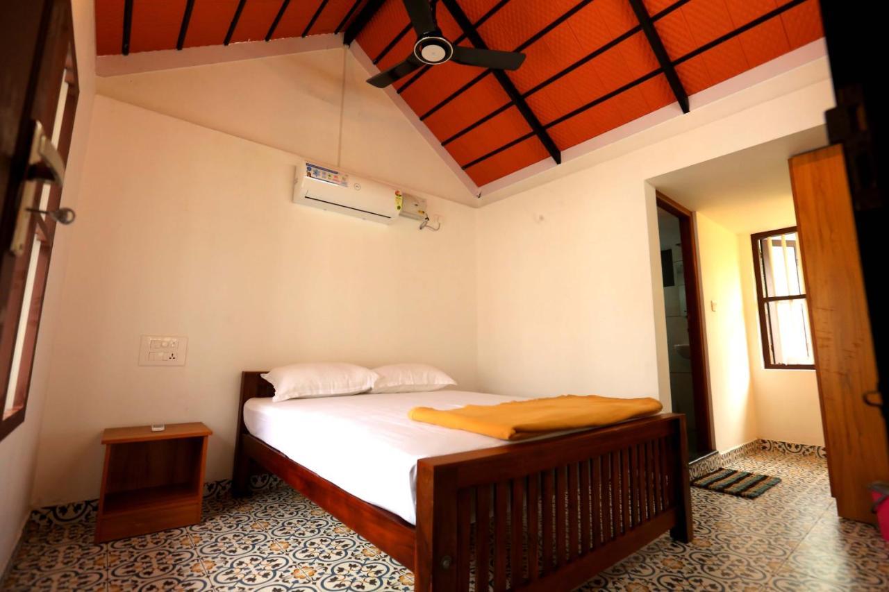 Kira Palace Residency Hotel Ernakulam Exterior foto