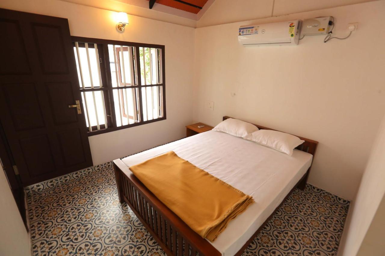 Kira Palace Residency Hotel Ernakulam Exterior foto
