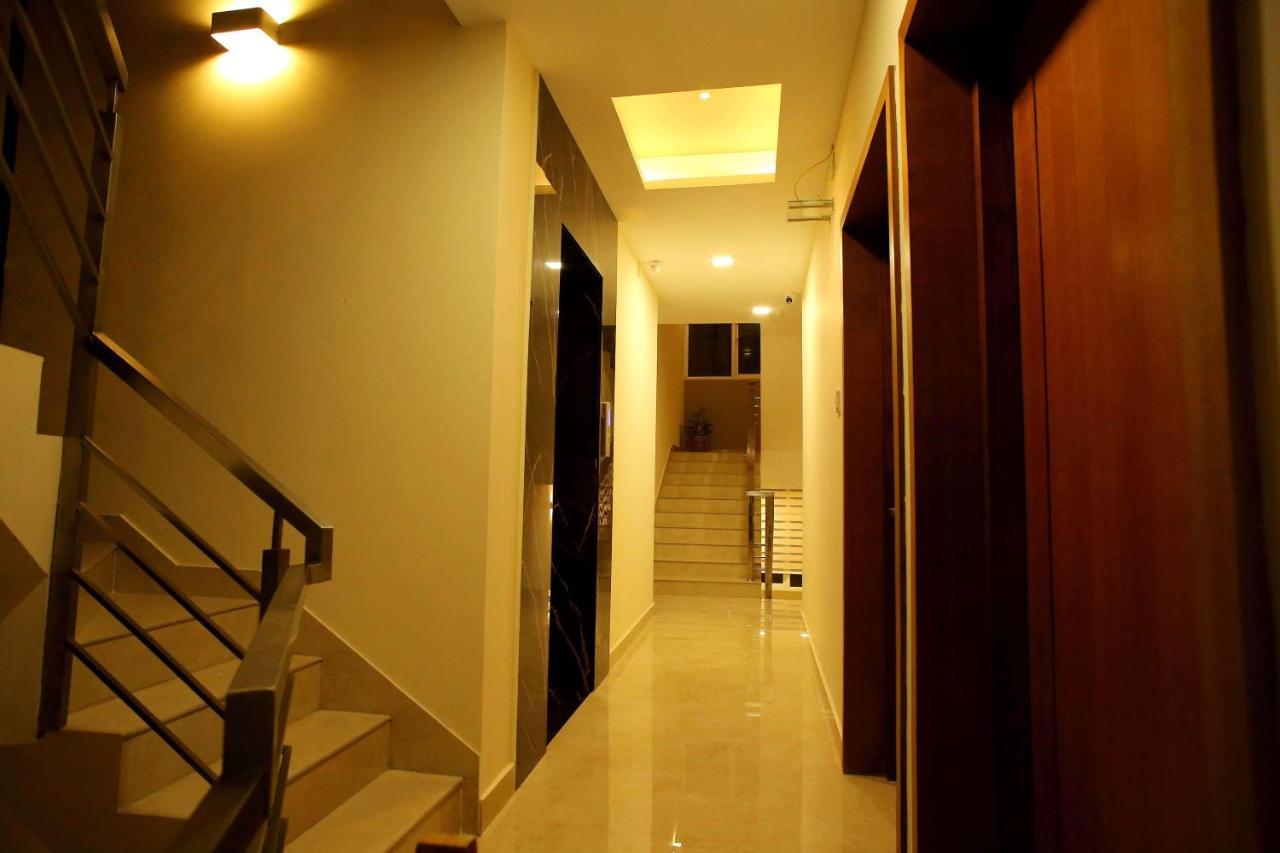 Kira Palace Residency Hotel Ernakulam Exterior foto